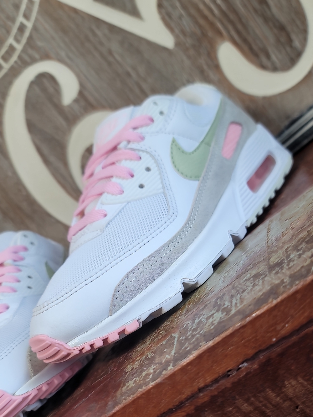 Nike Wmns Air Max 90 " White/Light Olive/Pink" Wmns 7, Good Cond. Fast Shipping - Picture 7 of 16